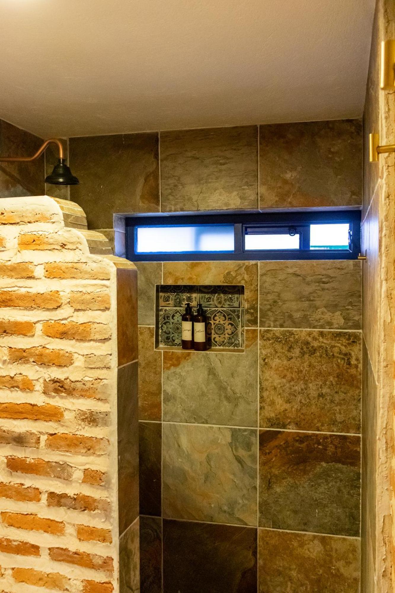 Casa De Hospedaje -La Abadia De San Pedro Guadalajara Ngoại thất bức ảnh
