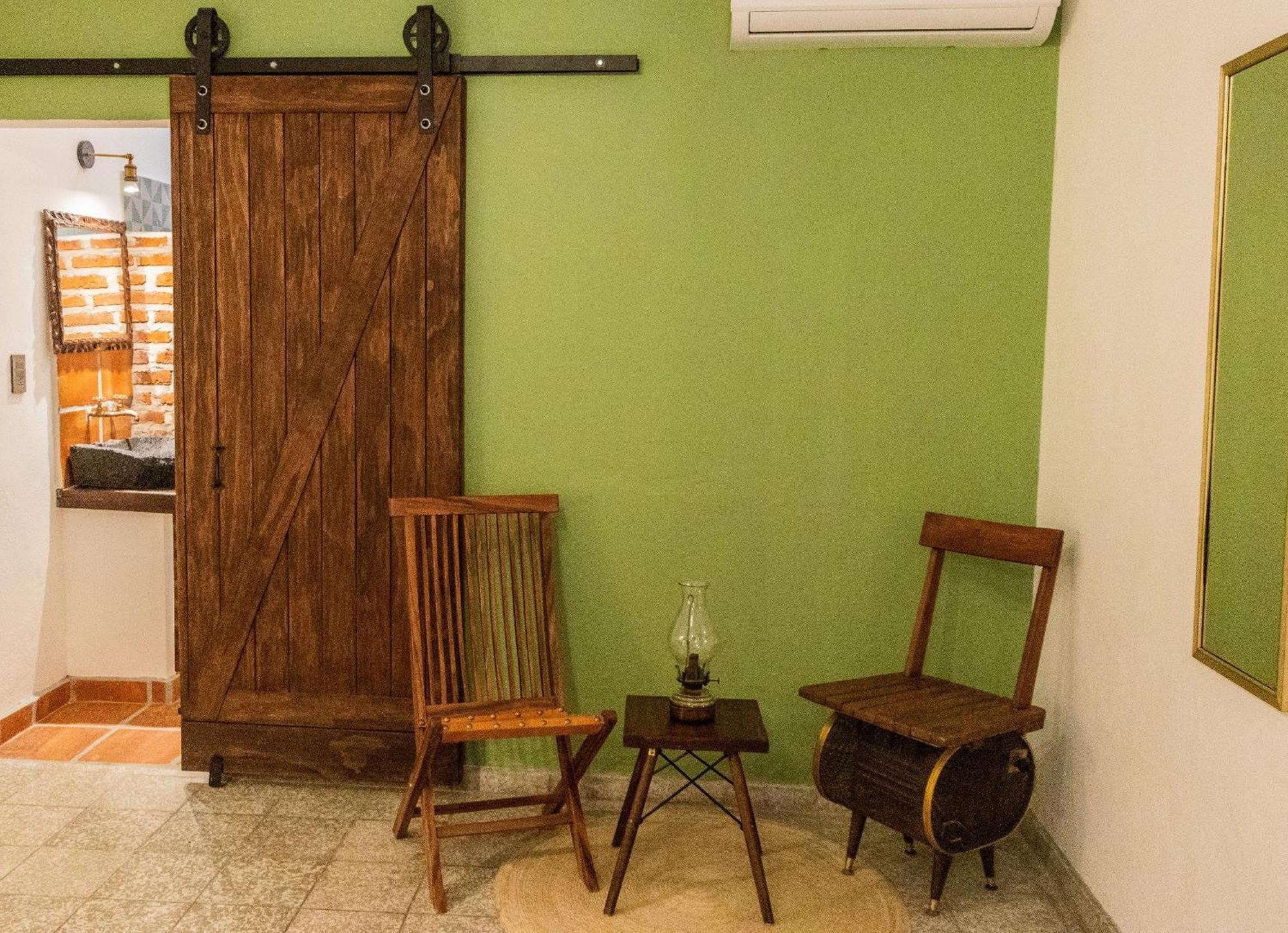 Casa De Hospedaje -La Abadia De San Pedro Guadalajara Ngoại thất bức ảnh