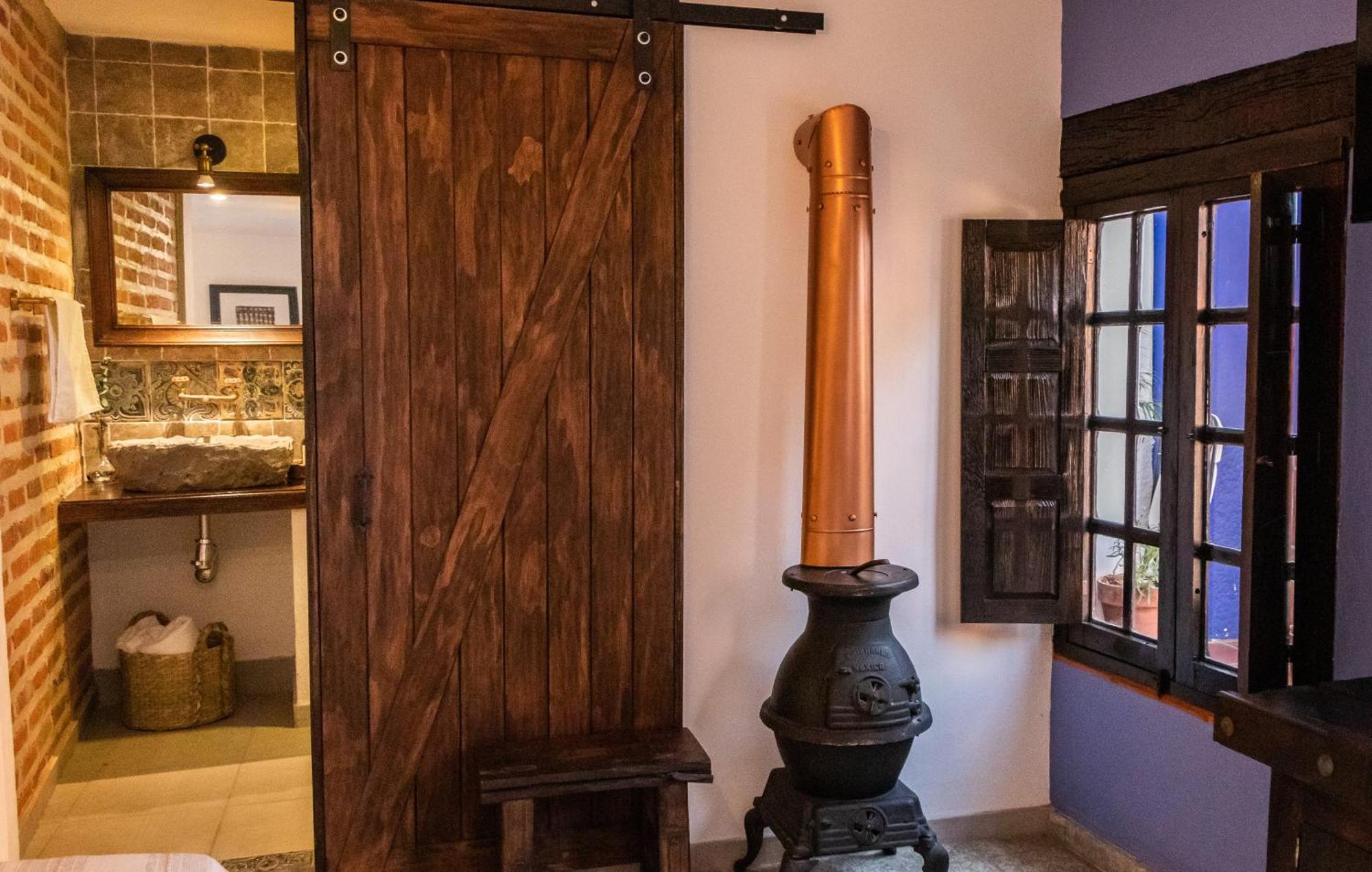 Casa De Hospedaje -La Abadia De San Pedro Guadalajara Ngoại thất bức ảnh